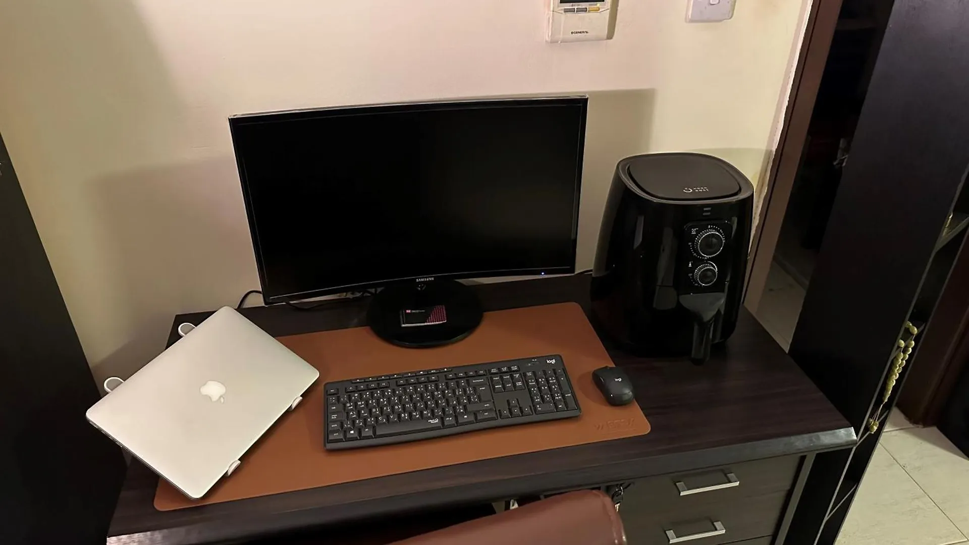 Apartament Cozy Budget Apt Near Embassies Abu Zabi